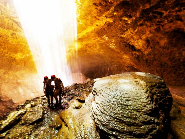Jomblang Cave