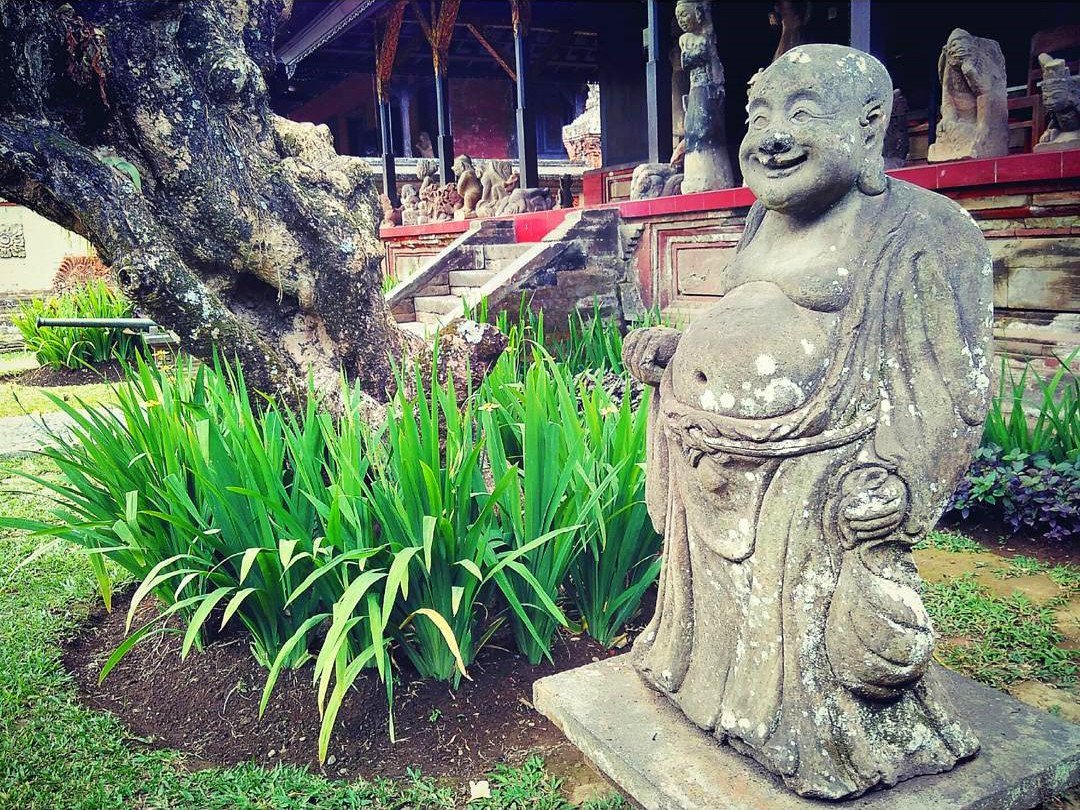 Chinese statue