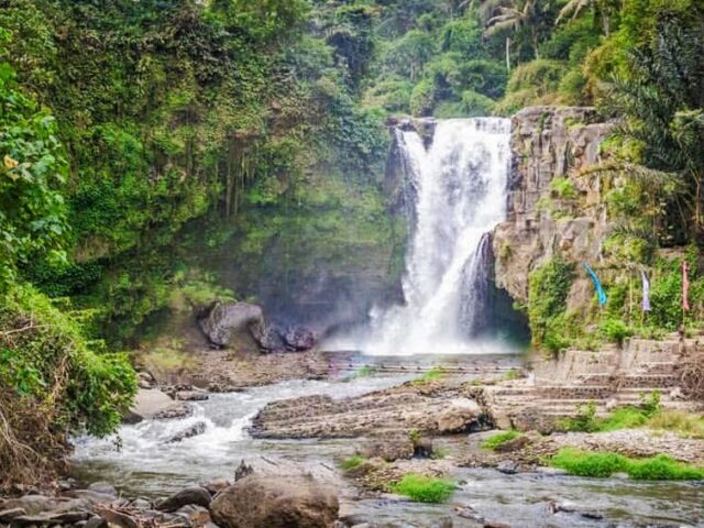 Pemandangan Air Terjun