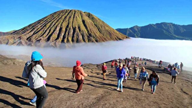 Bromo crater and mount batok