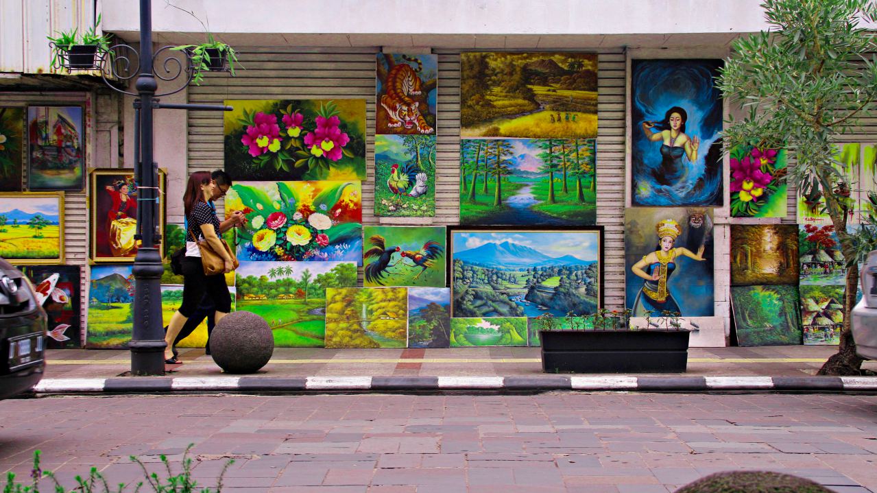 paintings in braga street 