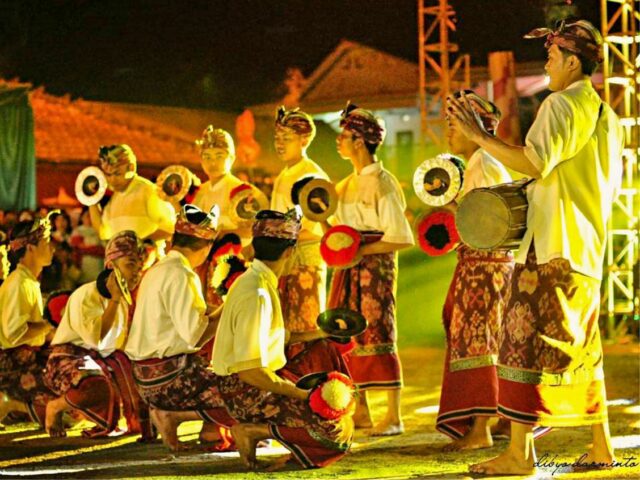 Bale Ganjur Performance 