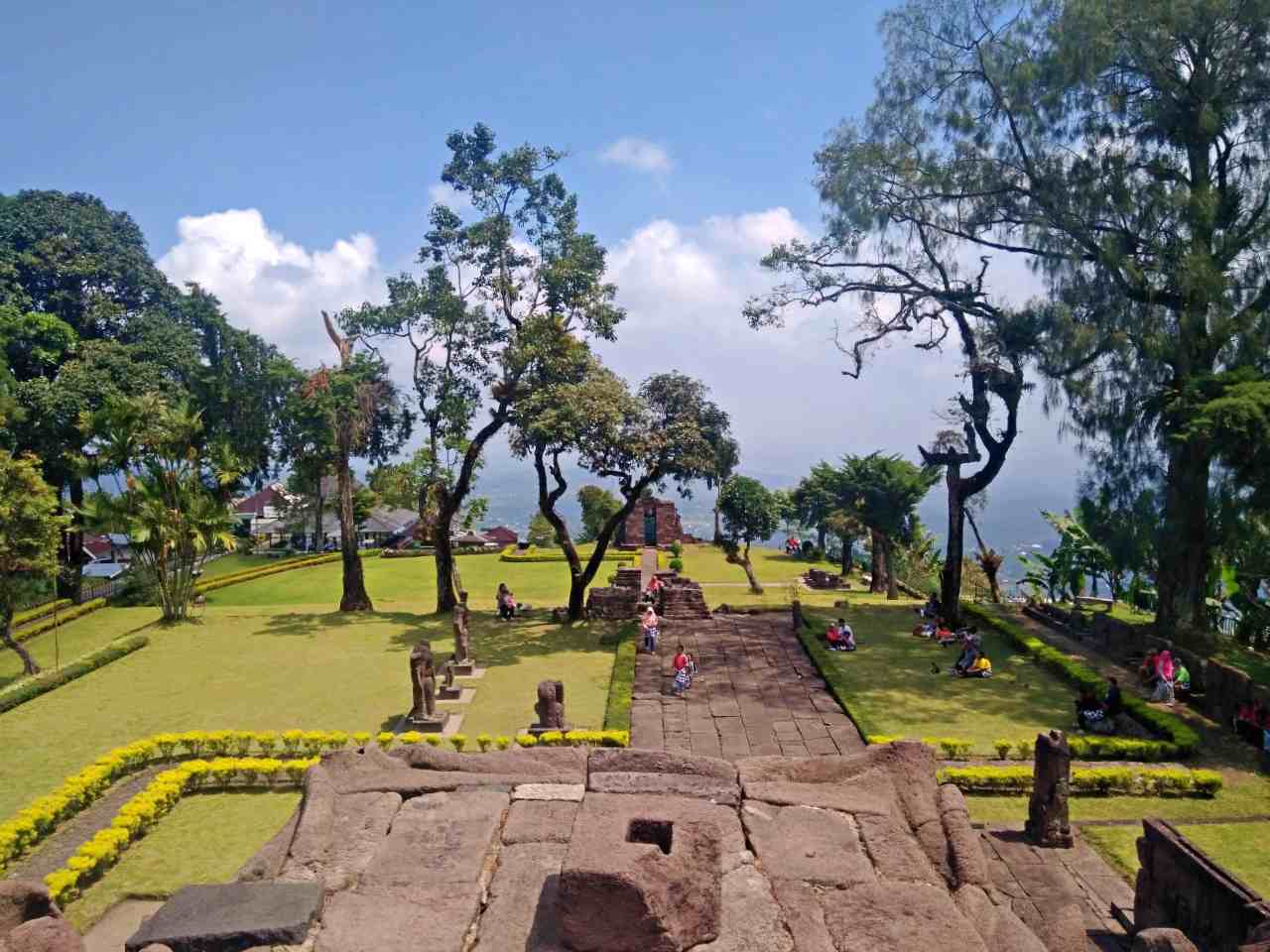 candi sukuh small shrine 