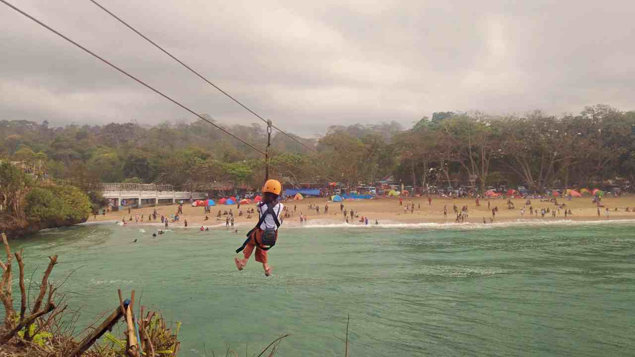 flying fox at balekambang beach