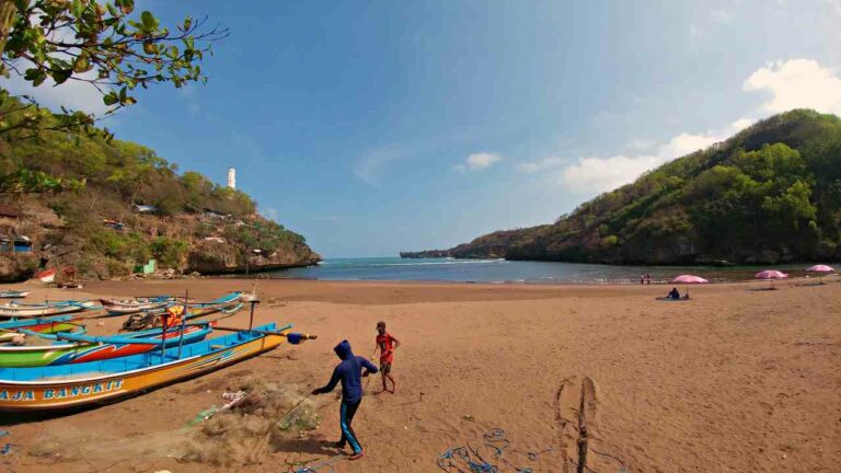 baron beach and the lighthouse