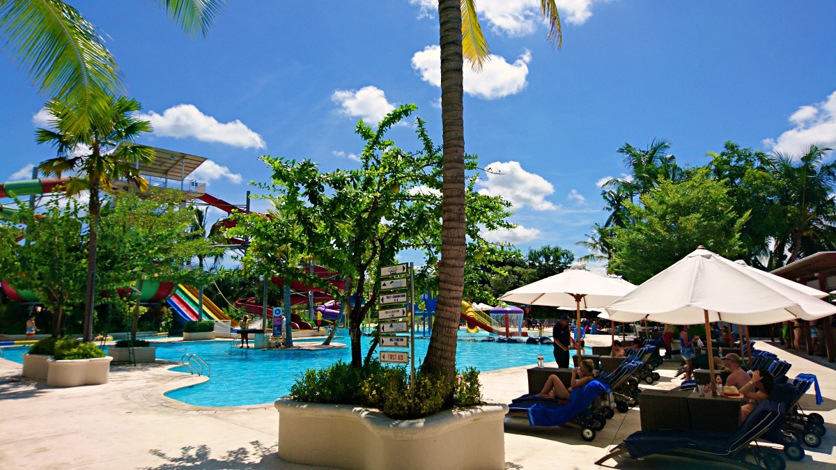 daybeds splash waterpark bali