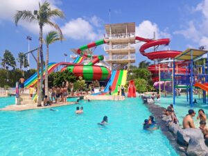 splash waterpark bali pool