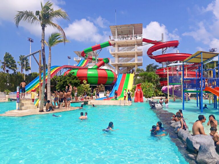 splash waterpark bali pool