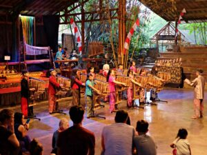 angklung performance