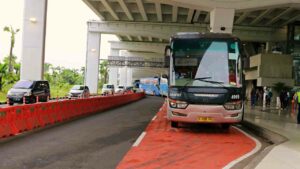jakarta airport bus