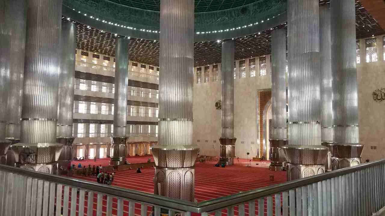 the second floor 
