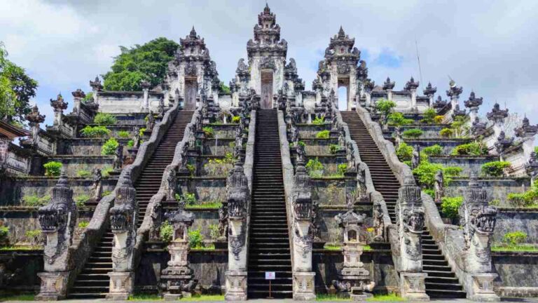lempuyang temple