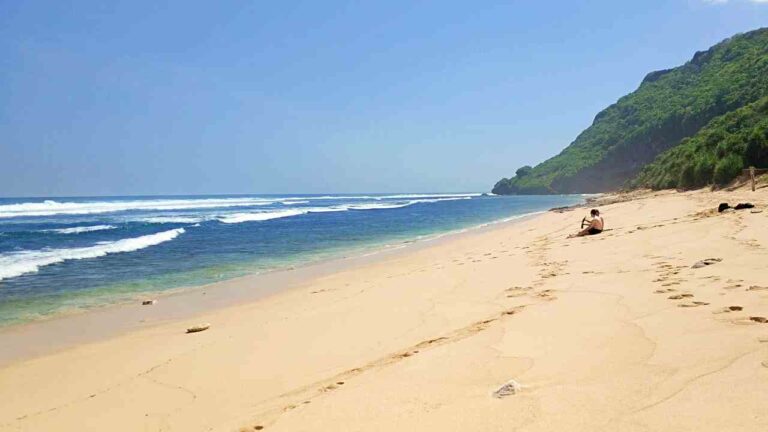 secluded nyang nyang beach