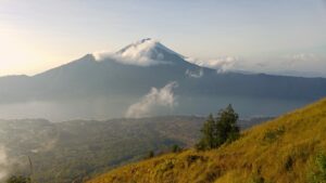 lake batur panorama from Mount Batur