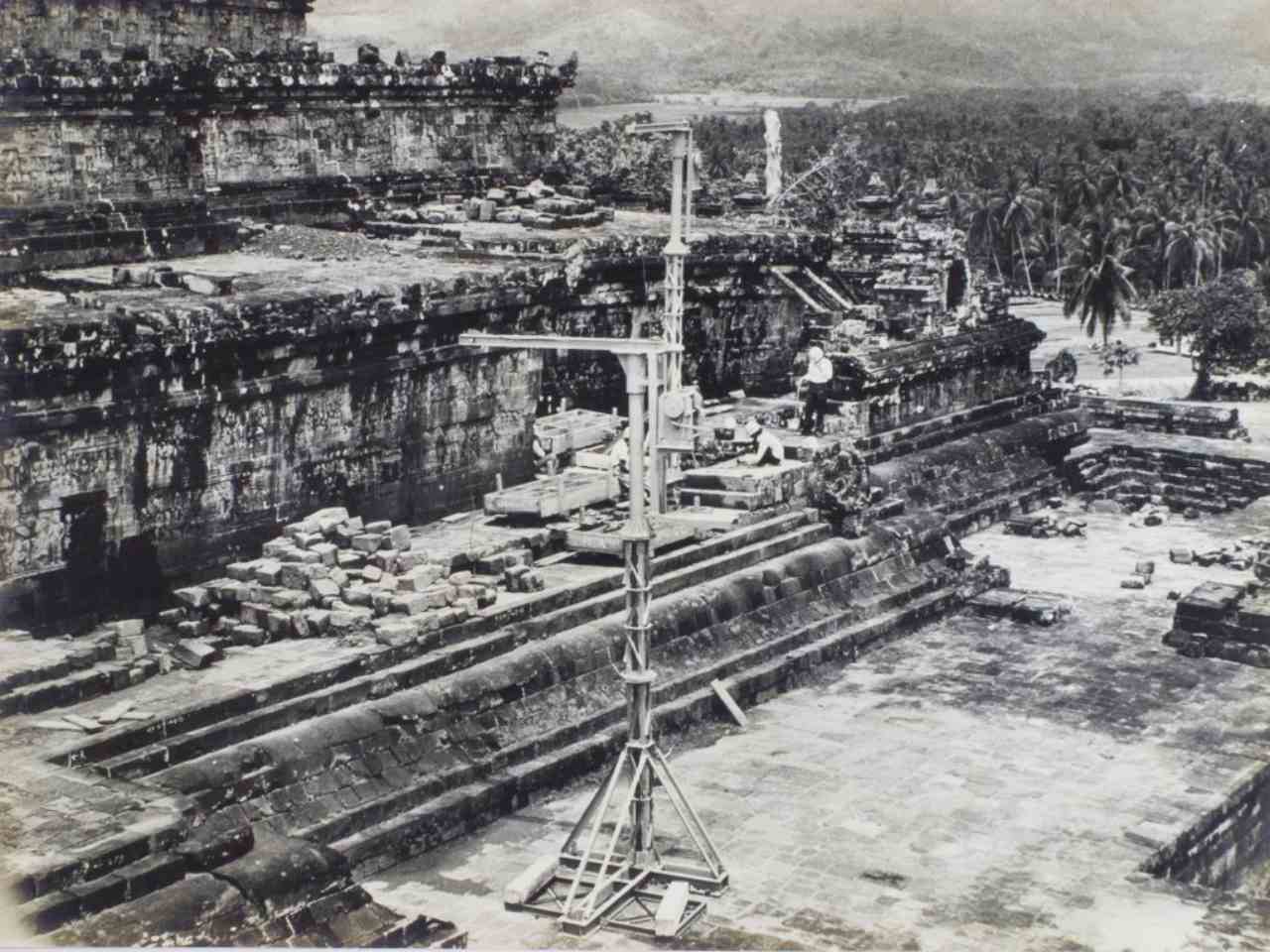 Borobudur restoration 1907-1911 