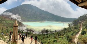 kawah putih sunrise spot