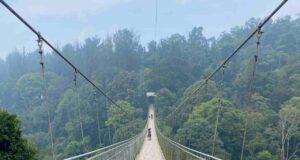 situ gunung suspension bridge