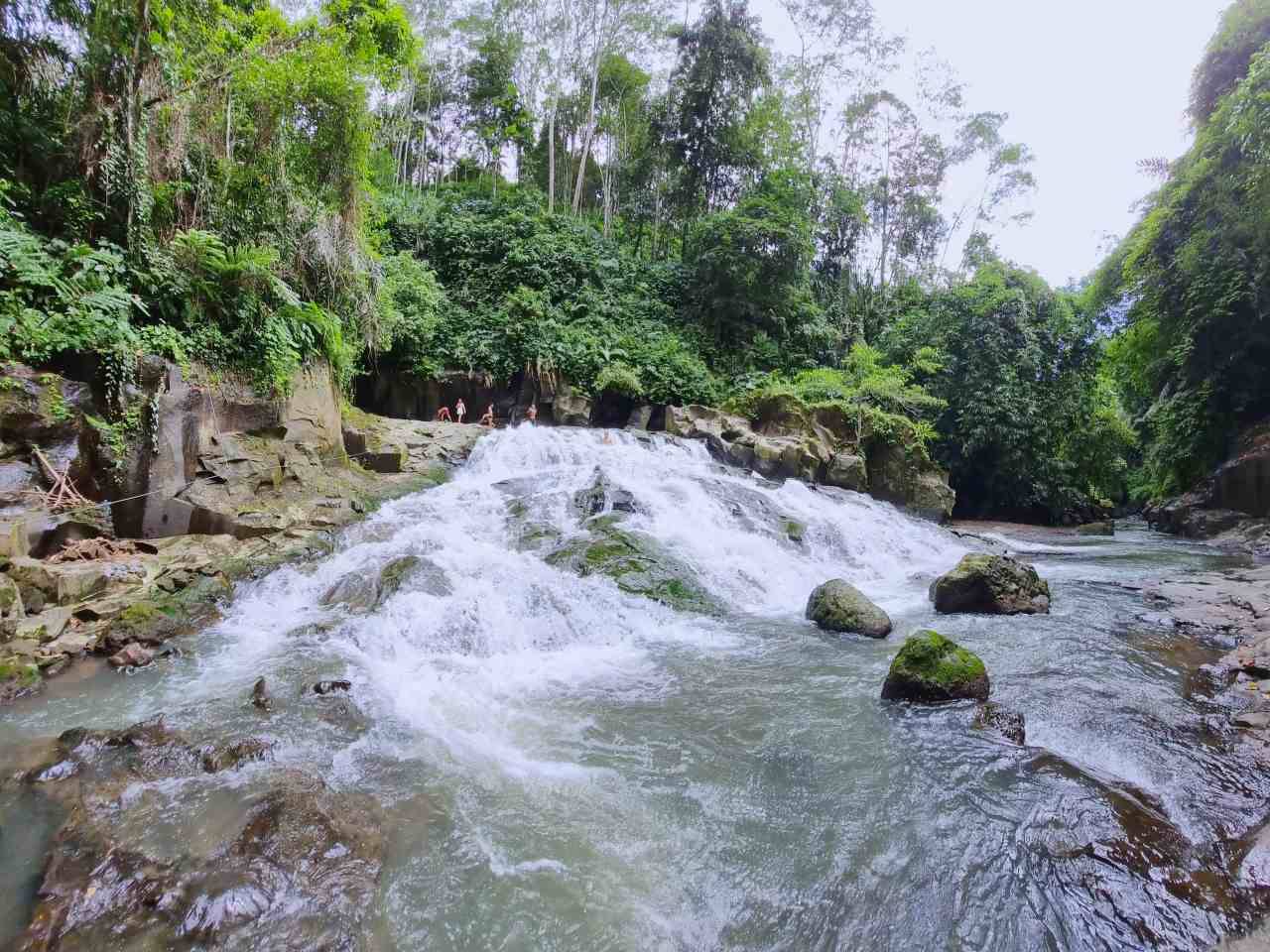 top of goa rang reng waterfall. 
