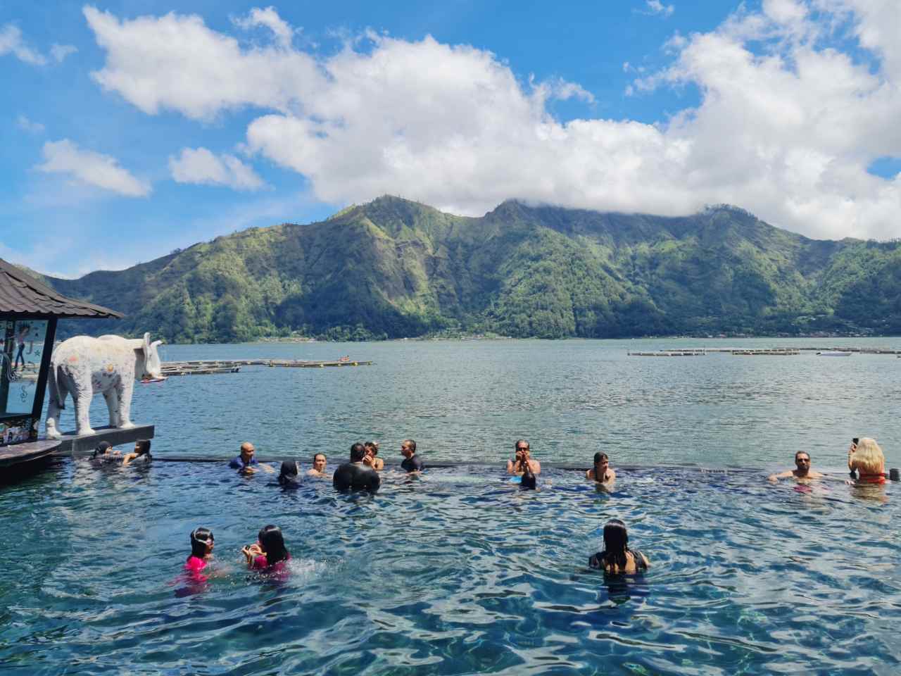 natural hot springs in kintamani 