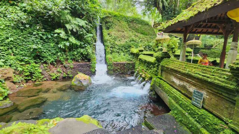 Pura Mengening Temple pool